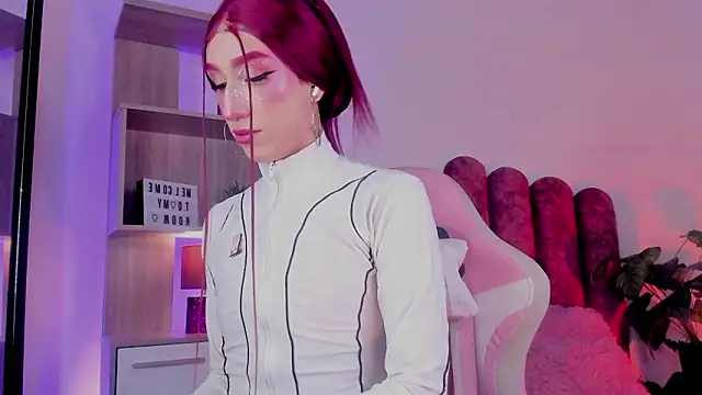 eli-bluee - Eli-Bluee's free webcam - UK Sex Cams