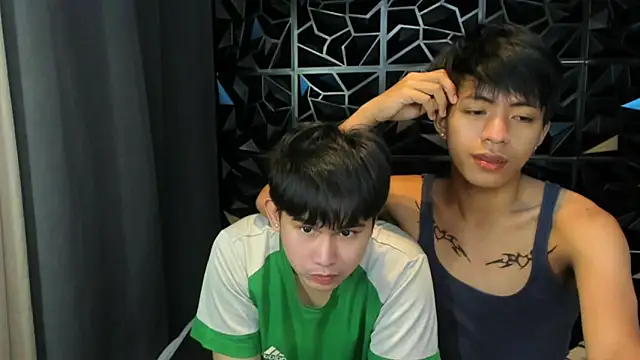 davincihugecock - Davincihugecock's free webcam - UK Sex Cams