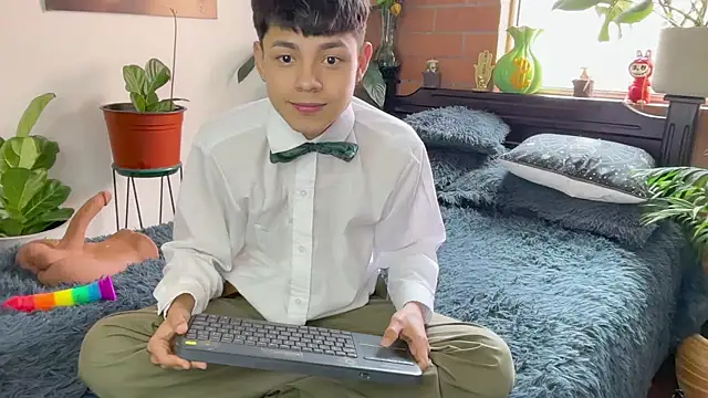 Andy_Belier23's live cam