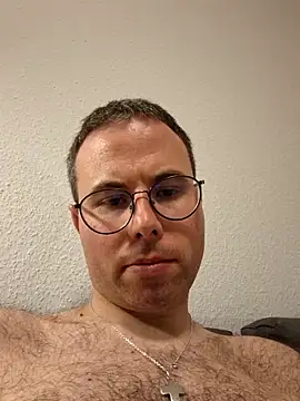 Simonudist live sex cam