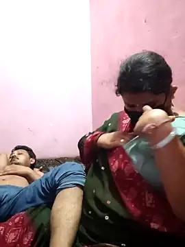 gujjuhotcouple webcam