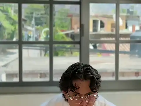 mcklister_kinky_feets