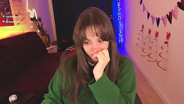 emillias - Emillias's free webcam - UK Sex Cams