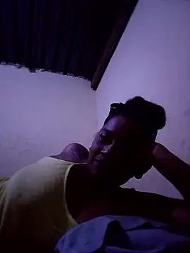 mizzcreator - MiZzCreator's free webcam - UK Sex Cams