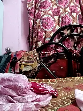 Webcam Model (BERRY_00)  is live.Free join now!