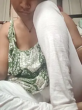 sweet-runi (F milf) - First Day First Show