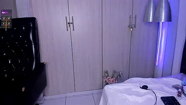 DomenicoRey's live cam