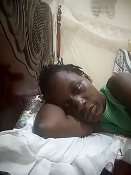 Webcam Model (Petite_li)  is live.Free join now!