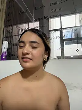 Antonella_Julieta live sex cam