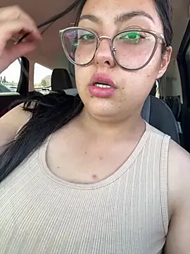 Webcam Model (MileyGia)  is live.Free join now!