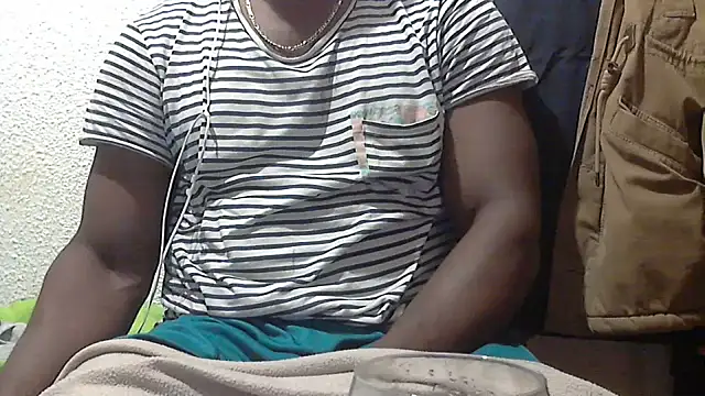 mmoiblack - Mmoiblack's free webcam - UK Sex Cams