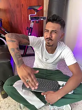 Latinmoster_boss's live cam