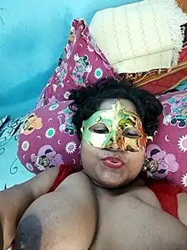 Webcam Model (hevensex143)  is live.Free join now!