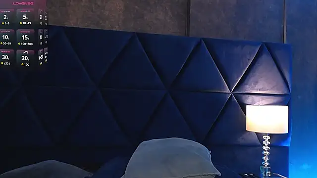 logan_woods (M young) - I'm horny. Fuck my ass and make me cum!