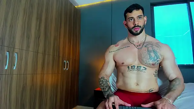 massimo_visconti (M young) - suck dildo