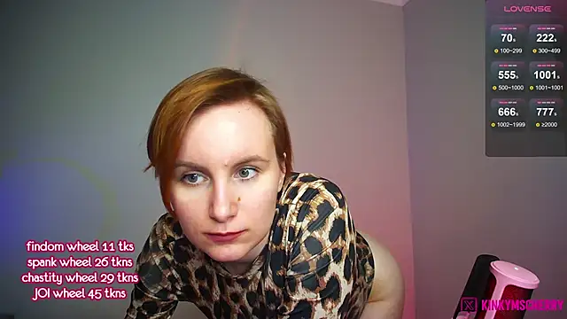 kinkymisscherry - KinkyMissCherry's free webcam - UK Sex Cams