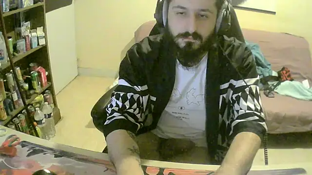 kevinmillas live sex cam