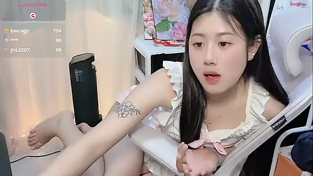 美女Yvonne-07在线直播