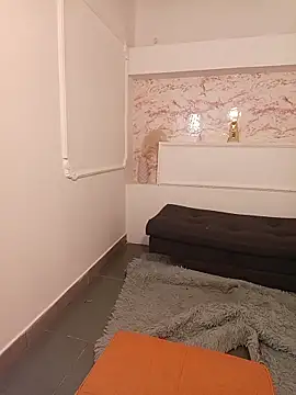 ninablaze1 - Ninablaze1's free webcam - UK Sex Cams