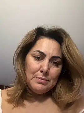 emma_roqueen (F milf) - Faithful slave return to his queen