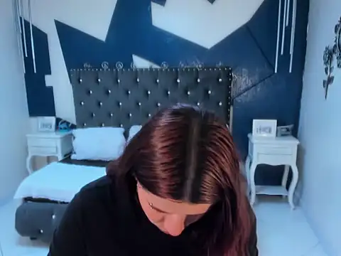 sara_gray__ - Sara_gray__'s free webcam - UK Sex Cams