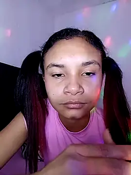 Webcam Model (liz7skinny) is live