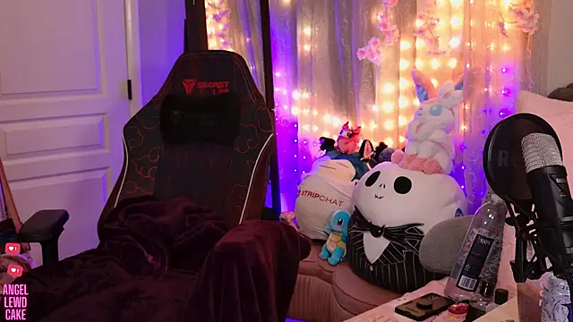 angel-lewd-cake - Angel-Lewd-Cake's free webcam - UK Sex Cams