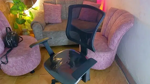 aunty_milf - Aunty_milf's free webcam - UK Sex Cams