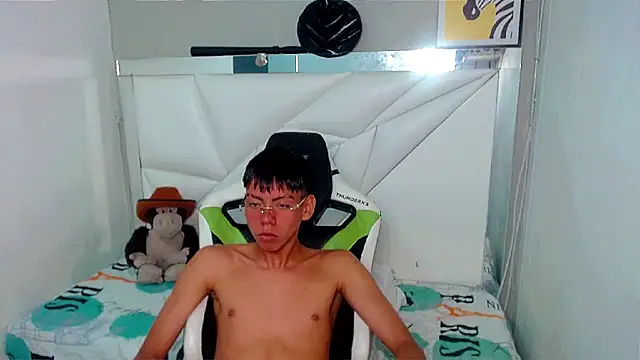 liarr_ - Liarr_'s free webcam - UK Sex Cams