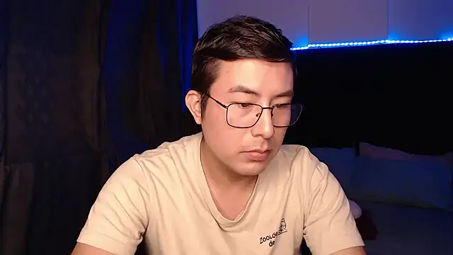 andrewmhilton_ (M young) - Cum show