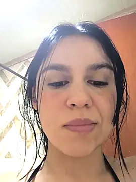 Webcam Model (Daniela-rosee)  is live.Free join now!