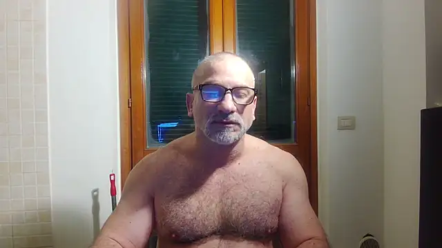 mauro7788 (M mature) - GET NAKED , AND  HARD JERK OFF TILL CUM