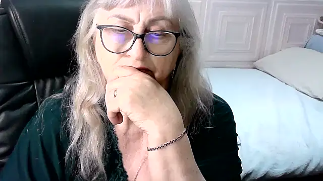 Live sex cam of LolkaAlyss