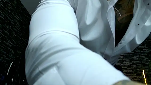 MasculineGuy99 live sex cam