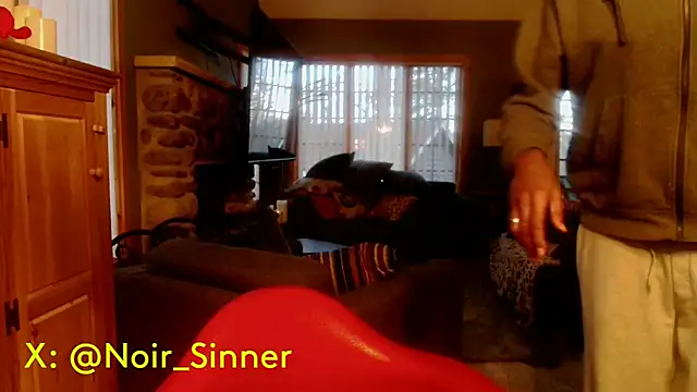 sinnernoir (M mature) - shower/ wet naked ass