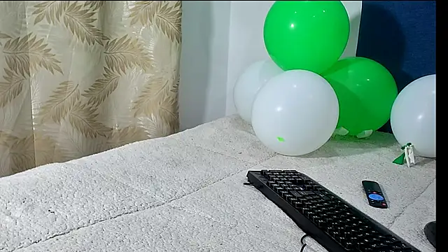 penelope_hot0 - Penelope_Hot0's free webcam - UK Sex Cams