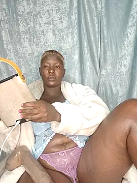 darkqueen_94 - DarkQueen_94's free webcam