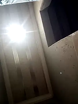 SQUITBOOTY live cam profile