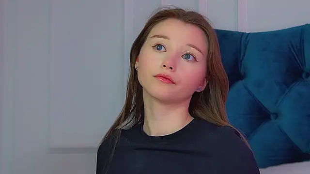 keiraasti - KeiraAsti's free webcam - UK Sex Cams