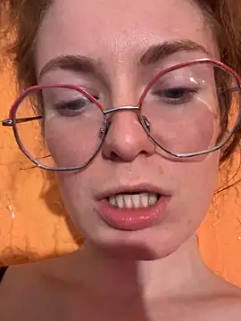 Hii_Adel live sex cam