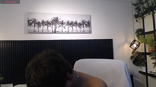 draxblade09 (M twink) - NAKED and HARD