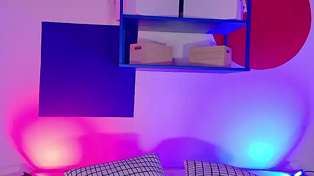 parisfox_ - ParisFox_'s free webcam - UK Sex Cams