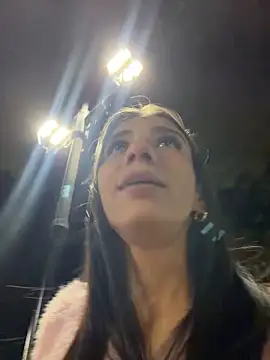 carolina_1111 - Carolina_1111's free webcam - UK Sex Cams