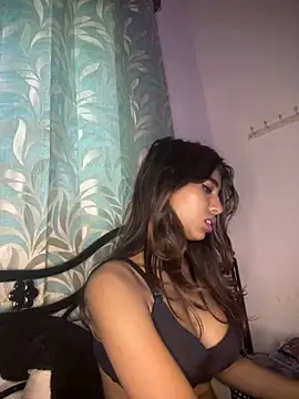 strip_glow - STRIP_GLOW's free webcam - UK Sex Cams