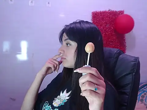 shaysummer - Shaysummer's free webcam - UK Sex Cams