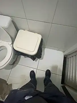 hudson19cm - Hudson19cm's free webcam - UK Sex Cams