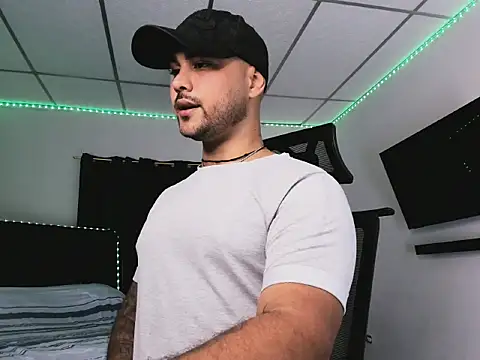 sebas-hott - Sebas-hott's free webcam - UK Sex Cams