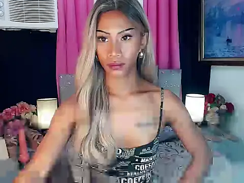 tarah_mc_actressex - Tarah_MC_Actressex's free webcam - UK Sex Cams