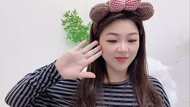 美女forzen520在线直播