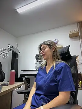 alicee16 live sex cam